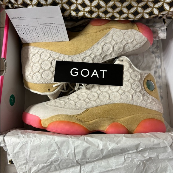 Jordan 13 Retro
Chinese New Year (2020) Size 9.5 - Picture 2 of 10